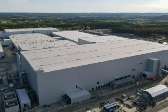 노스볼트 스웨덴 셸레프테오 공장 전경. 노스볼트 제공.